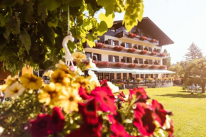 Гостиница Hotel Berghof  Берг